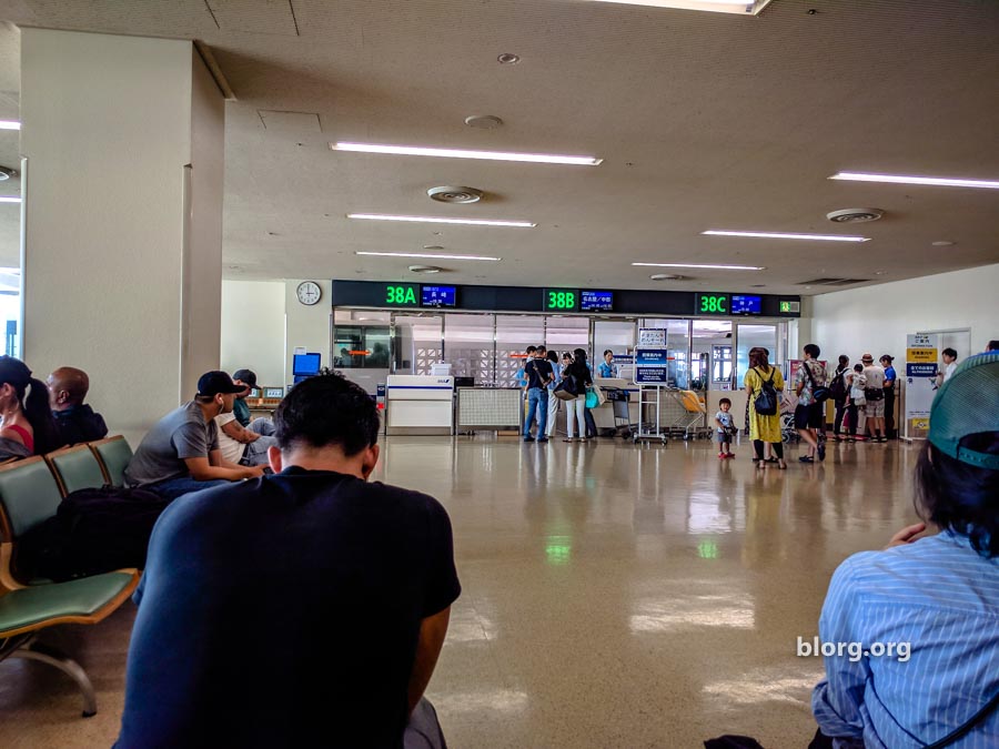 oka airport gate